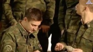 как деды НАКАЗАЛИ Цлава соревнования в Армии БУТОНОВ против ЦЛАВА сериал солдаты