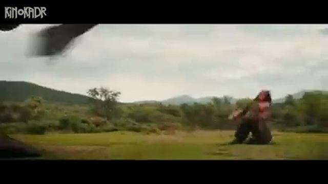 Хеллбой против Великанов смотреть онлайн