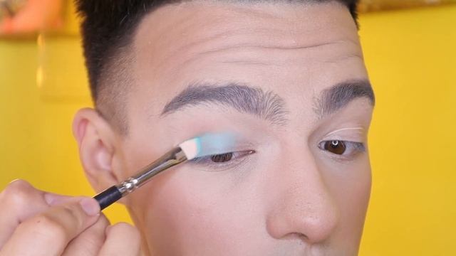 УЖАСНАЯ КОСМЕТИКА ИЗ ПОДРУЖКИ? НОВИНКИ VIVIENNE SABO! НЕОНОВАЯ КОСМЕТИКА MINI DOLLY смотреть онлайн