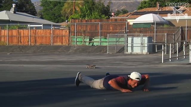 Epic Tricks: Carlos Ribeiro’s Switch BS 360 смотреть онлайн