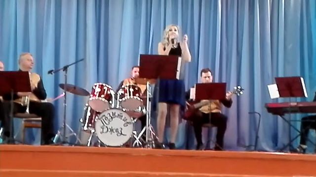 «Пятая осень» на стихи Флёр-Де-Ирис (Алисы Альварес), музыка Марины Пикуновой смотреть онлайн