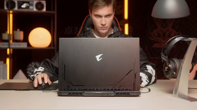 旗艦工藝｜AORUS 17X ／AORUS 15X ( 2023 ) смотреть онлайн