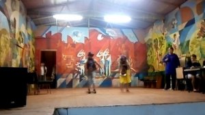 Танец кота Базилио и лисы Алисы!