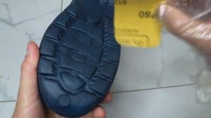 СКОЛЬЗКАЯ ПОДОШВА ЧТО ДЕЛАТЬ??? 2 Способа Которые Работают!