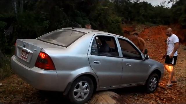 Тесак выталикивает машину смотреть онлайн