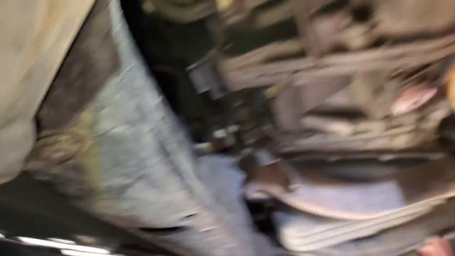 Toyota Highlander 2009 3.3 Como Cambiar Horquillas o brazo control arm смотреть онлайн