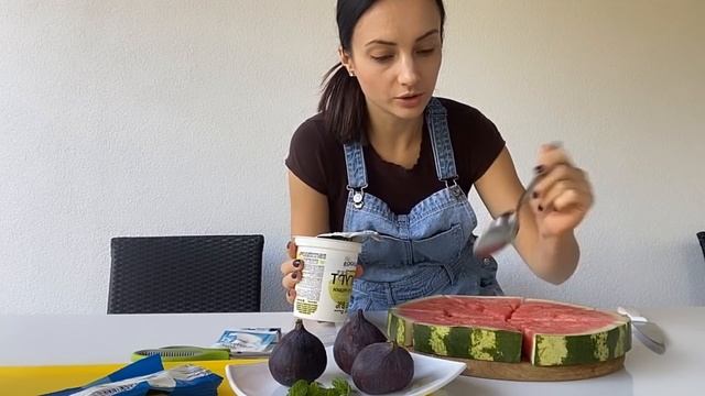 VLOG: АРБУЗНАЯ ПИЦЦА! СТОИТ ЛИ ГОТОВИТЬ? // ДЕМЕНТЬЕВЫ // FAMILY VLOG смотреть онлайн