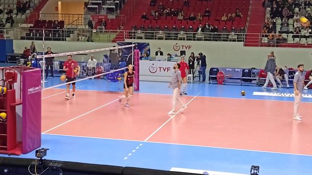 Naz Aydemir смотреть онлайн