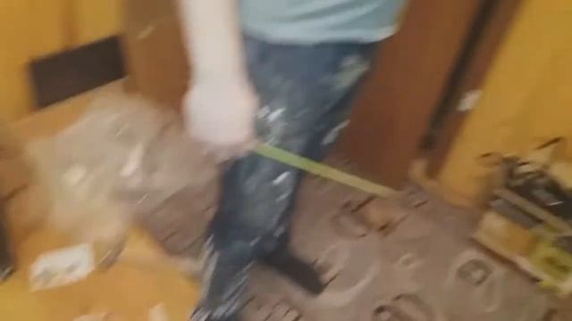 Установка деревянной двери из массива сосны своими руками