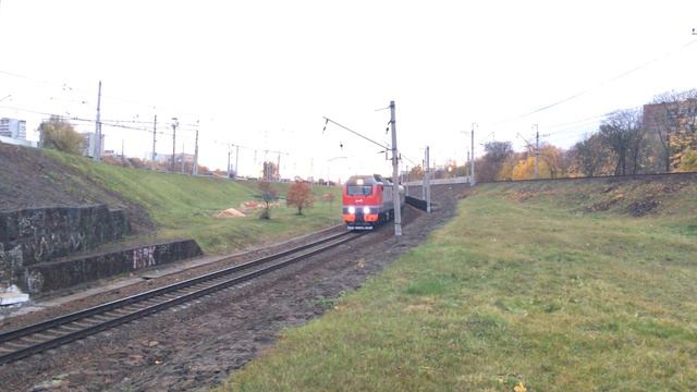 ЭП2К-326 с поездом "Кама" (4К) смотреть онлайн