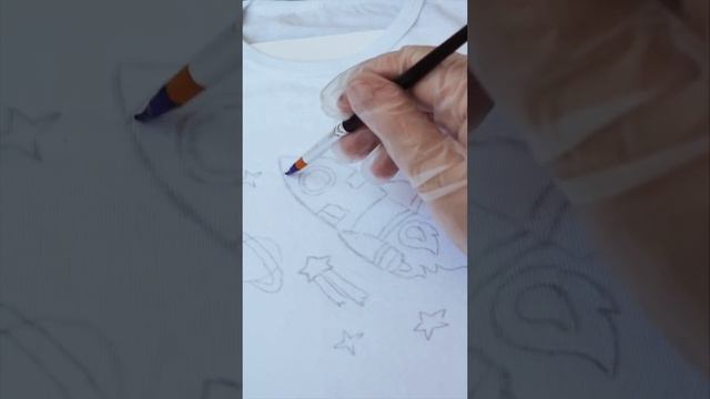 Акриловая краска для ткани WALNUT - Рисуем на футболке смотреть онлайн