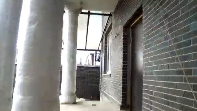 Навес из монолитного поликарбоната