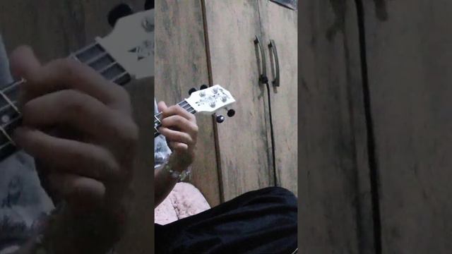 Freaks (ukulele cover)๑ смотреть онлайн