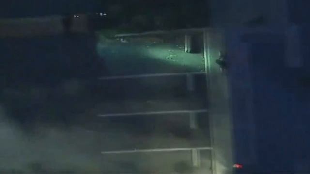 Подозреваемые в перестрелке хотели скрыться в темноте в пригороде Лос-Анджелеса смотреть онлайн