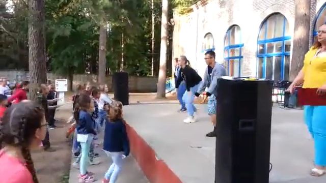 ВЕЧЕР ЗНАКОМСТВ В ЛАГЕРЕ "ИСКРА" 4 СМЕНА 2019 г. ЗАЖИГАТЕЛЬНЫЙ ТАНЕЦ ВОЖАТЫХ. ВЕСЕЛОЕ ВИДЕО. CAMP.