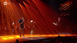 Sanremo 2019 - Anna Tatangelo canta Le nostre anime di notte