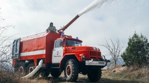 В Севастополе прошли учения по ликвидации крупного природного пожара