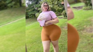 Deisy Garcia 🔴Glamorous Plus Size Curvy Fashion Model - Biography, Wiki, Lifestyle Part 1