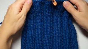 Шапка Тыковка резинкой 3 на 3 спицами