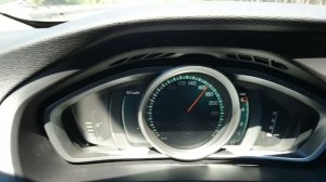 Volvo V40 Cross Country T4 AWD 190hp/320Nm acceleration and top speed