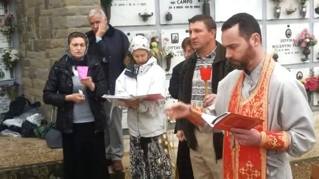 Радоница 2014 на могиле батюшки Марка смотреть онлайн