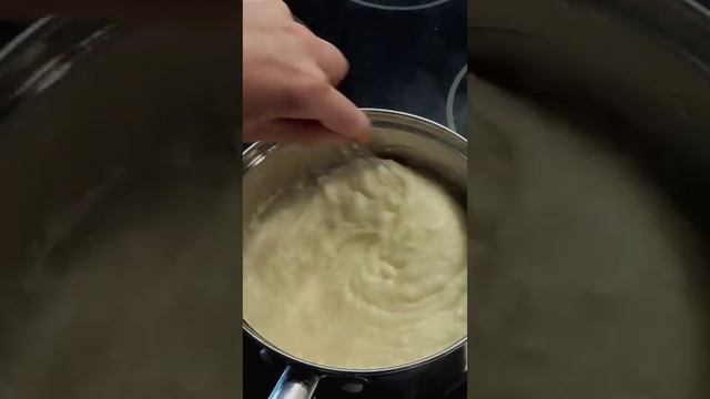 Готовьте сразу двойную порцию! Невероятно вкусные пирожные из молока и крахмала. Без выпечки!