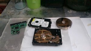 Золото, платина и палладий из жёстких дисков