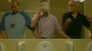 Не подержишь?)