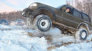 Дедушка на Toyota Land Cruiser устроил шоу для Subaru и Нива на бездорожье ES off road games