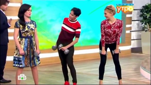 Веселые и милые моменты "Нового утра" с Анастасией Заворотнюк, Петром Чернышовым и Ириной Турчинско смотреть онлайн