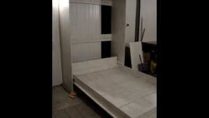 Шкаф кровать или подъемная кровать вертикального типа