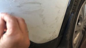 как убрать царапину на бампере