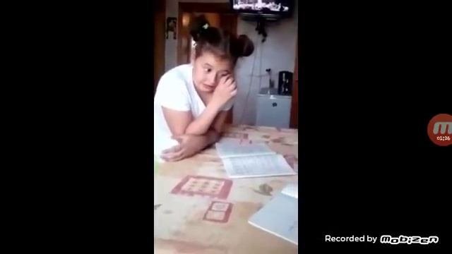 Прост описаться можно 😂 пиши в коментарии ты описался😂😂