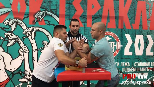 ARM FIGHT ЖИМ ЛЕЖА 400КГ И РЕКОРДЫ В ЭКСТЕМАЛЬНОМ ПОДЪЕМЕ НА БИЦЕПС смотреть онлайн