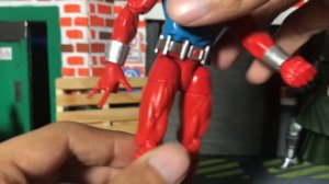 Compré el SCARLET SPIDER de Marvel legends!!