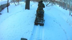 Катаемся на 2х самодельных снегоходах. Снегоход из скутера 150сс.