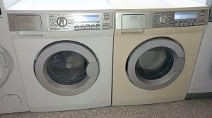 Toy washers wash race: AEG Electrolux Lavamat VS AEG Electrolux Lavamat Waterproof System