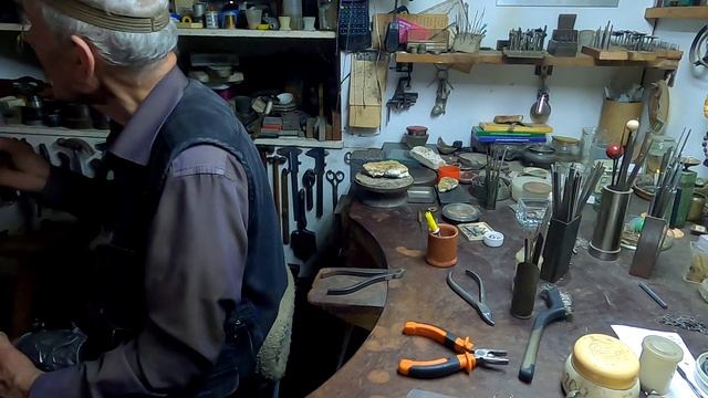 Реставрация антикварного серебряного чайника и подноса смотреть онлайн