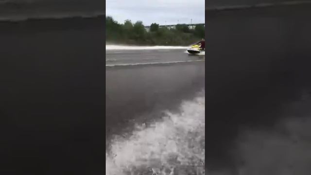 Гонки на гидроциклах смотреть онлайн