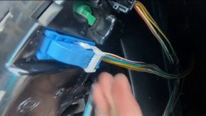Как снять фишку (разъём) панели приборов бмв е36. How to replace VDO dashboard connector BMW E36