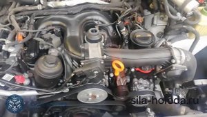 Audi Q7 Чистка подкапотного пространства и салона от масляных пятен компанией Сила Холода
