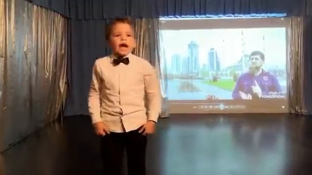 Яхиев Зайнади-стих про Чечню