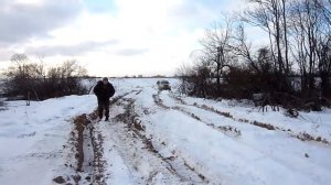 Пробираемся в д.Шевелево "Волонтеры бездорожья" 14.12.13 (2)