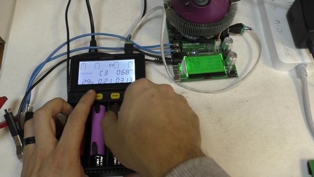 MIBOXER C4 V4 - технический обзор умной и точной зарядки. смотреть онлайн