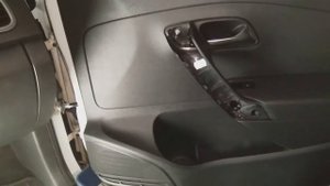 Установка подсветки дверей в ФВ Поло седан