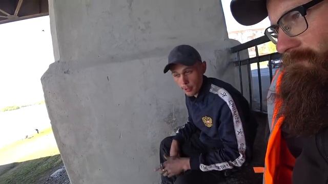 Андреи Едунов №29. Еду в Магадан на велосипеде с палаткой. Однажды в городе Омске. Катнул по н.mp4 смотреть онлайн