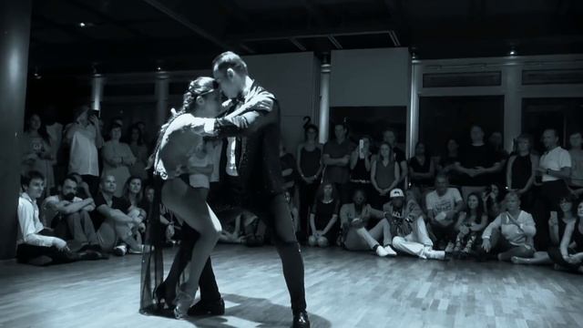 SHOW BACHATA LO DICE LA GENTE DE DANIEL SANTACRUZ смотреть онлайн