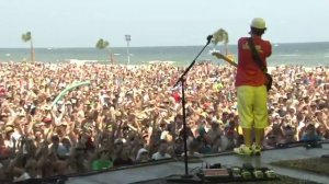 Slightly Stoopid - Leaving On A Jet Plane (Hangout Music Festival 2011)