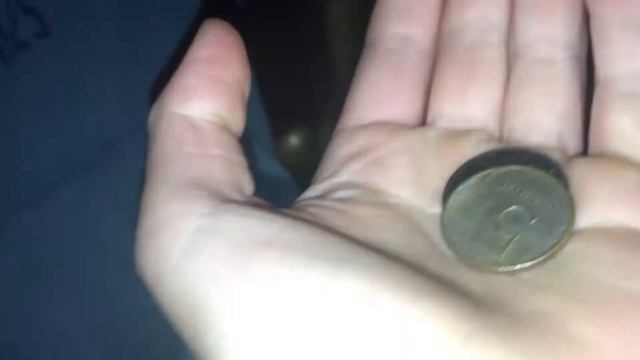 СКОЛЬКО МОЖНО ЗАРАБОТАТЬ СОБИРАЯ МОНЕТЫ В ФОНТАНЕ И ХОДЯ ПО ГОРОДУ?!/КАК ЗАРАБОТАТЬ ДЕНЬГИ ШКОЛЬНИК смотреть онлайн