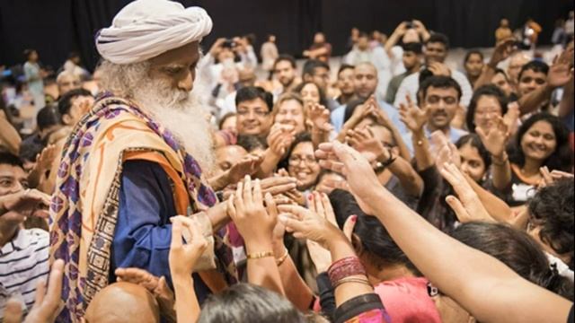 Садхгуру - Почему вещи важно складывать аккуратно